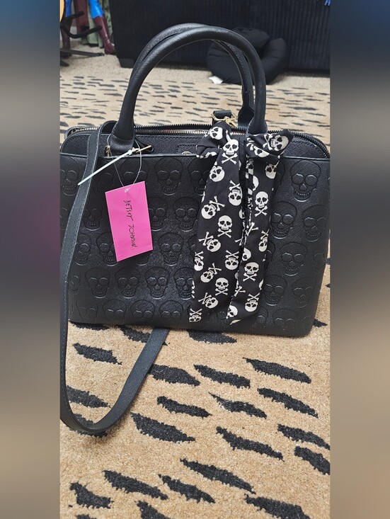 Betsey Johnson Handbags - Brand New Viral Betsy Johnson Skull Purse